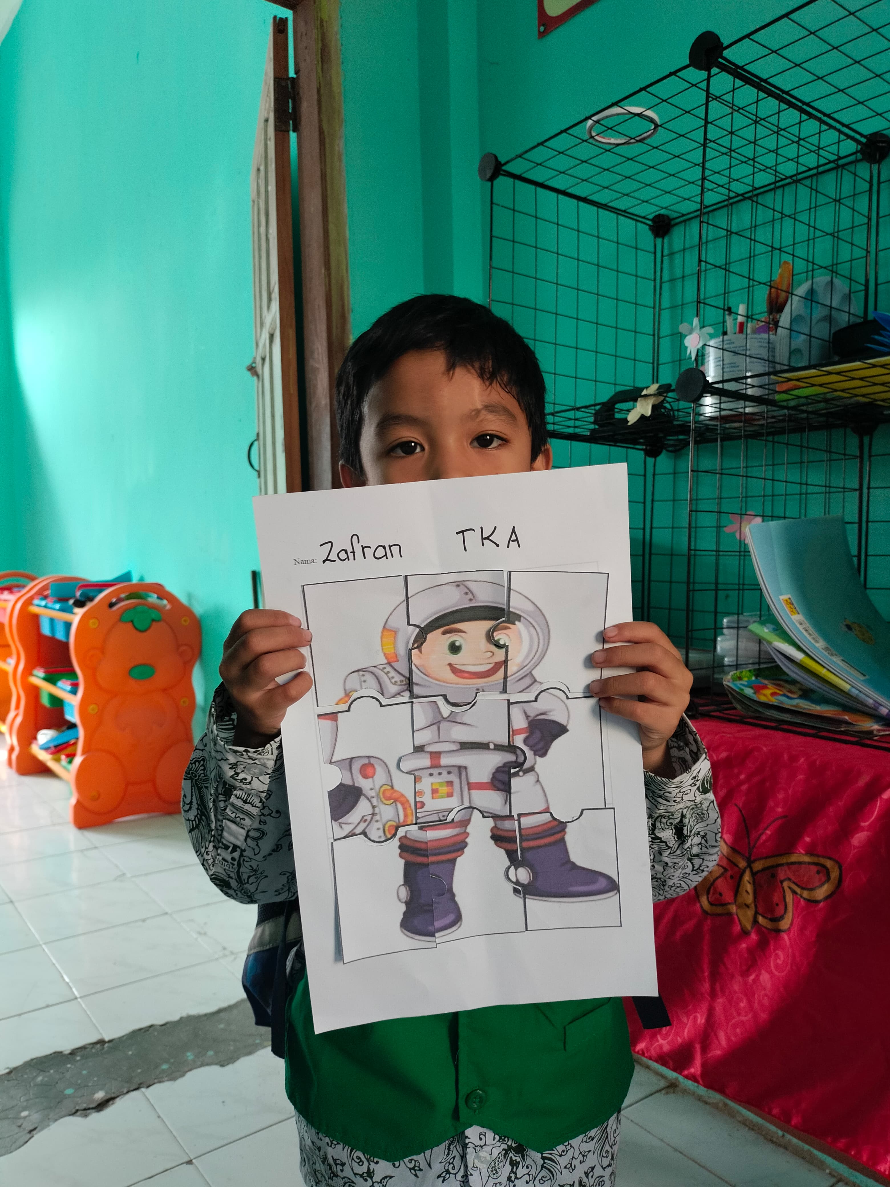 Puzzle profesi Zhafran